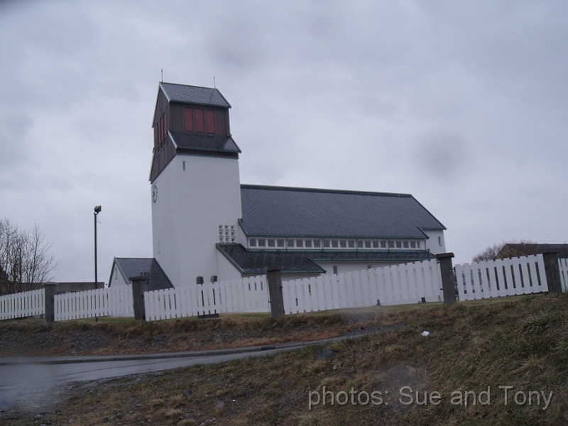 day7 0004.jpg - one of the churches - there wasn't a great deal to Kirkenes.  Apart from the Russian border about 6 miles away
